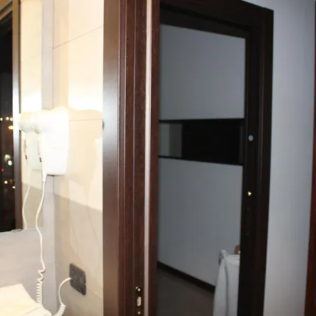 Lägenhet La Piazza - Garibaldi 2.6 Neapel