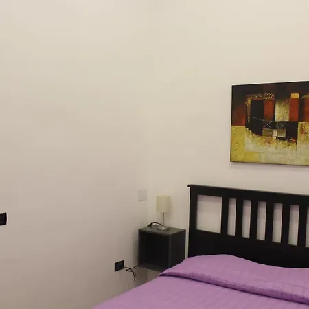 La Piazza - Garibaldi 2.6 Appartement Napels